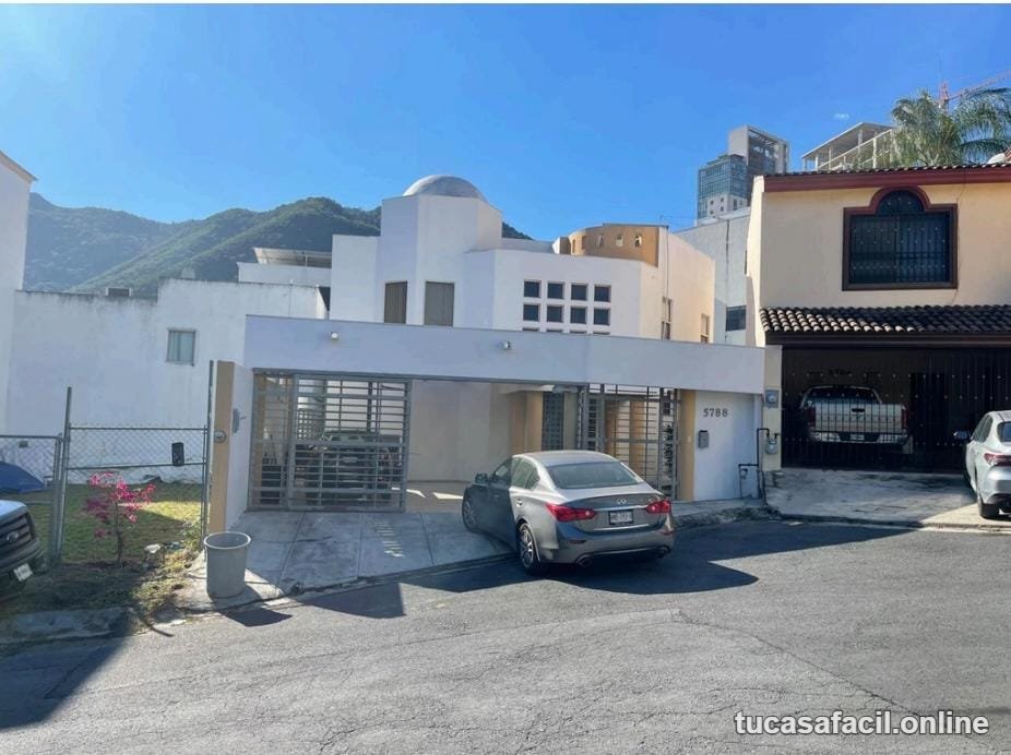 Casa en venta en Jardines del Paseo, Monterrey, foto 1