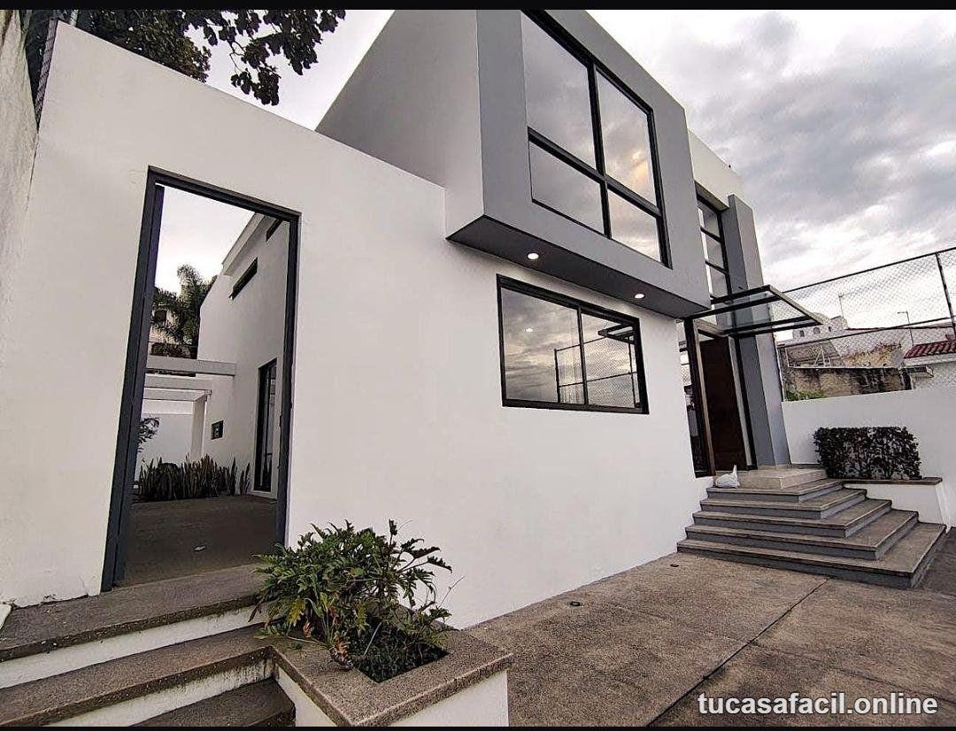 Casa en venta en Bugambilias 2 Sec., Zapopan, foto 1