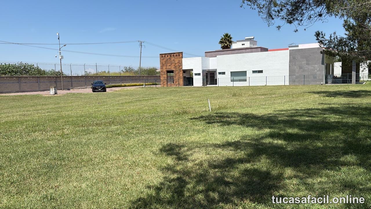 Terreno en venta en Club de Golf San Gil, San Juan del Río, foto 1