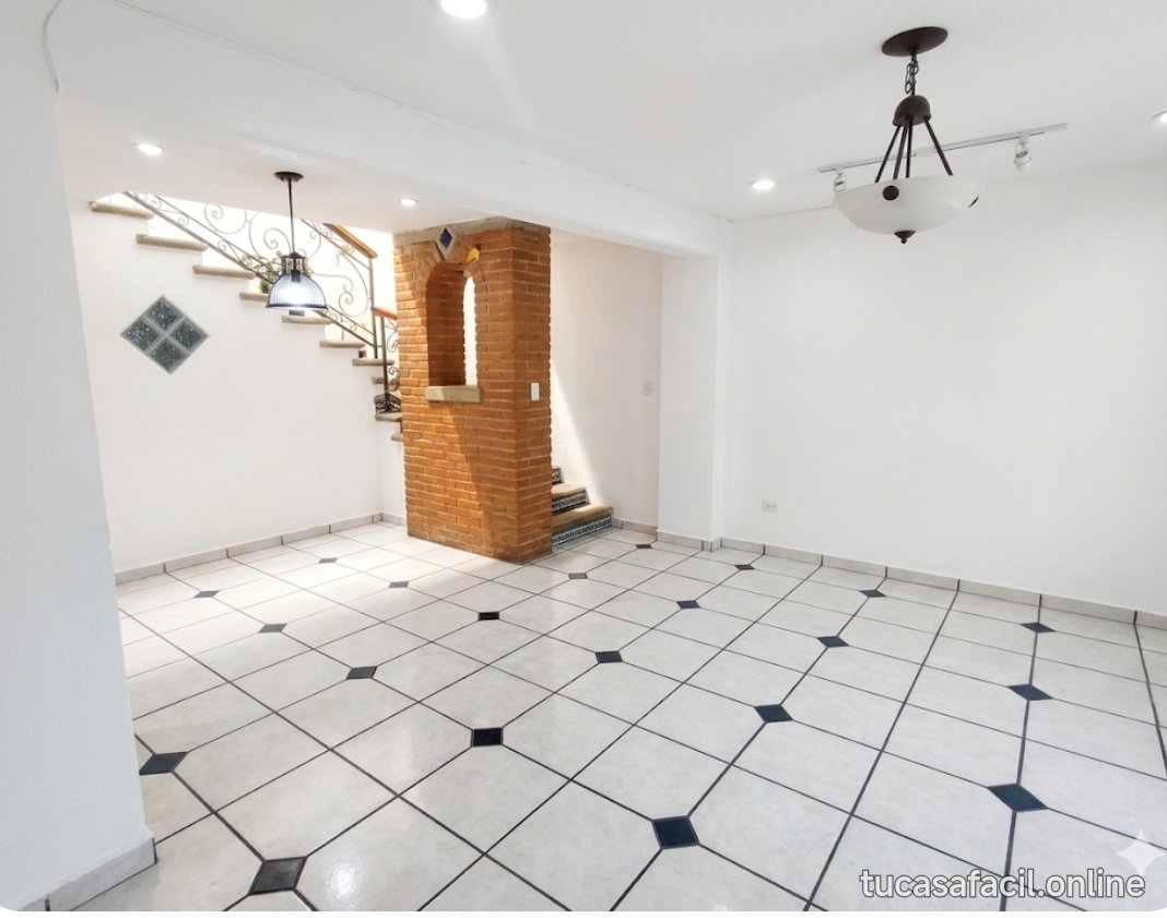 Casa en venta en Constitución de 1917, Ciudad de México, foto 2